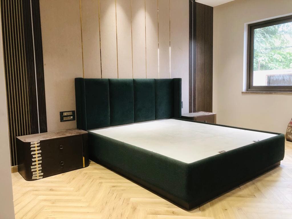 Emerald Fluted Bed